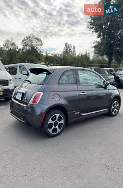 Хэтчбек Fiat 500e 2017 в 