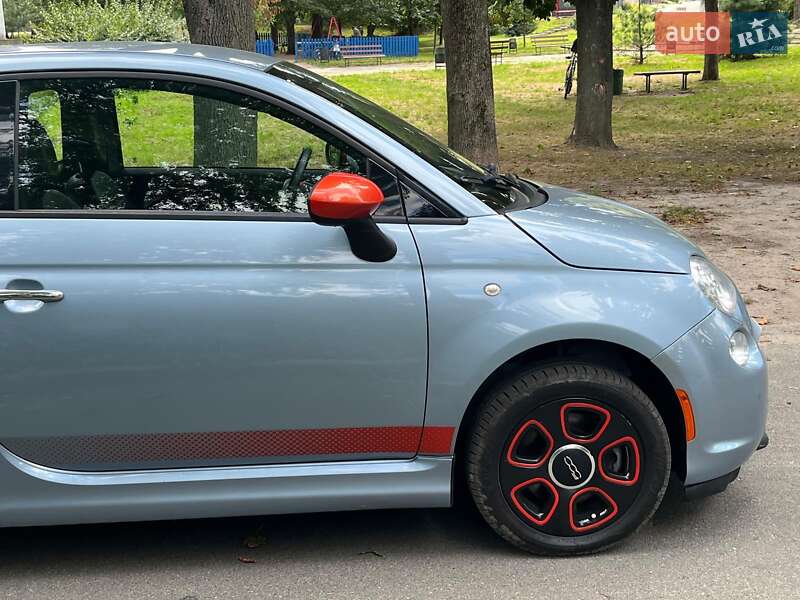 Хэтчбек Fiat 500e 2014 в Киеве