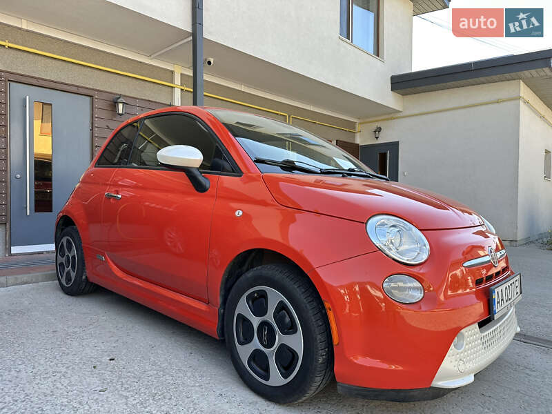 Хэтчбек Fiat 500e 2015 в Киеве