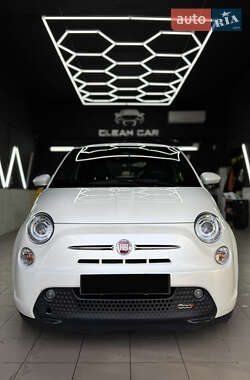 Хэтчбек Fiat 500e 2018 в 