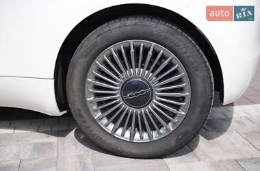 Хэтчбек Fiat 500e 2022 в 