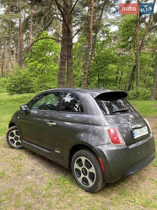 Хэтчбек Fiat 500e 2015 в Львове
