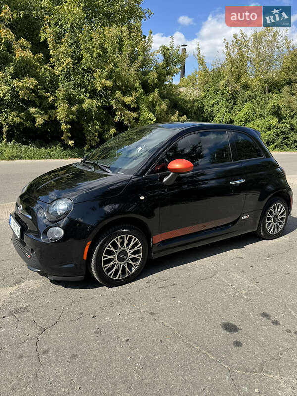 Хэтчбек Fiat 500e 2013 в Киеве