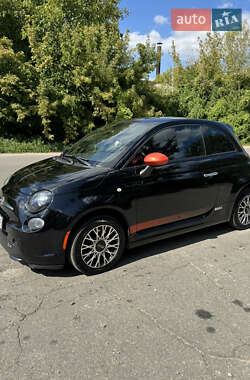 Хэтчбек Fiat 500e 2013 в 