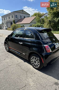 Хэтчбек Fiat 500e 2013 в 