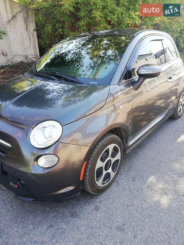 Хэтчбек Fiat 500e 2015 в Запорожье