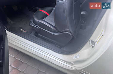 Хэтчбек Fiat 500e 2013 в 