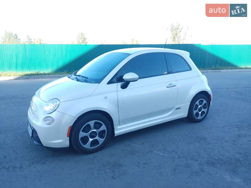 Хэтчбек Fiat 500e 2014 в Киеве