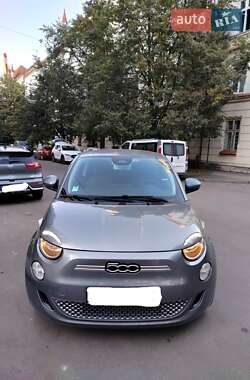 Универсал Fiat 500e 2021 в 