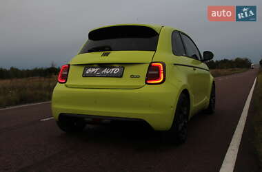 Хэтчбек Fiat 500e 2024 в 