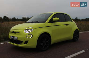 Хэтчбек Fiat 500e 2024 в 
