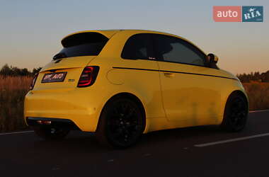 Хэтчбек Fiat 500e 2024 в 
