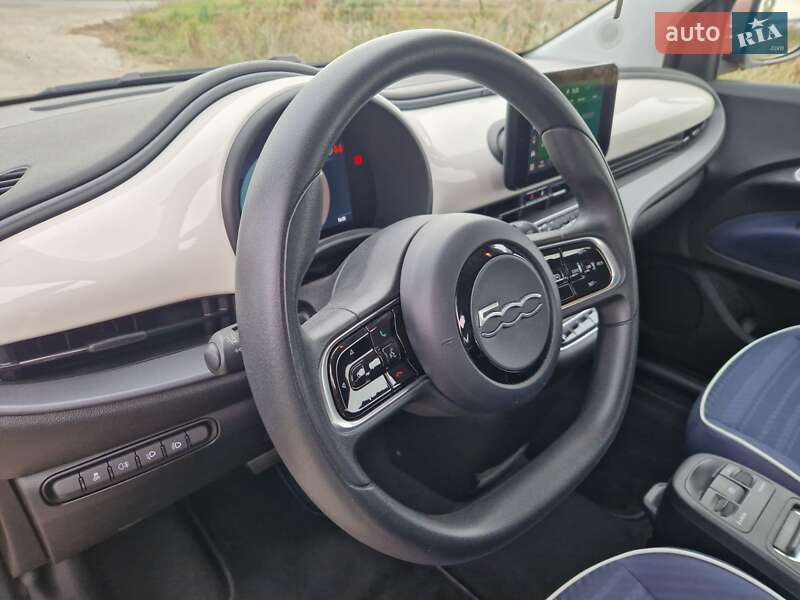 Хэтчбек Fiat 500e 2021 в Киеве