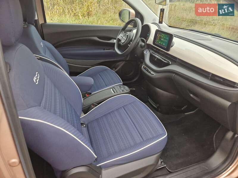 Хэтчбек Fiat 500e 2021 в Киеве