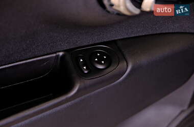 Хэтчбек Fiat 500e 2015 в 