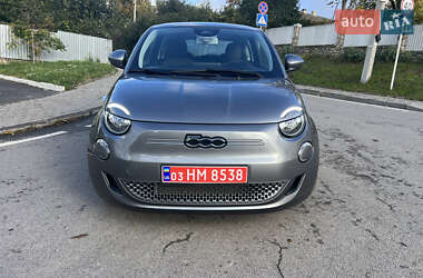 Хэтчбек Fiat 500e 2021 в 