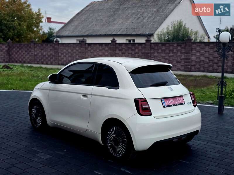 Хэтчбек Fiat 500e 2023 в Дубно фото 3 Хэтчбек Fiat 500e 2023 в Дубно