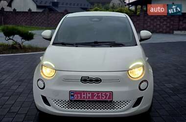 Хетчбек Fiat 500e 2023 в 