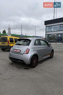 Хэтчбек Fiat 500e 2015 в 