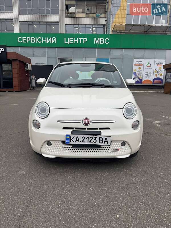 Fiat 500e 2013 Fiat 500e 2013