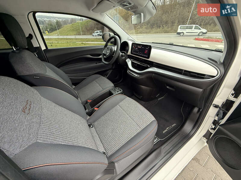 Хетчбек Fiat 500e 2023 в Тернополі