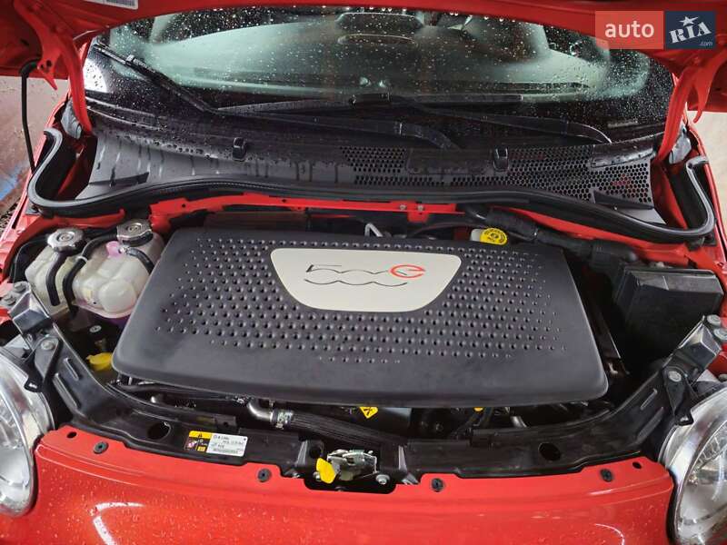 Хетчбек Fiat 500e 2015 в Пирятині фото 19 Хетчбек Fiat 500e 2015 в Пирятині