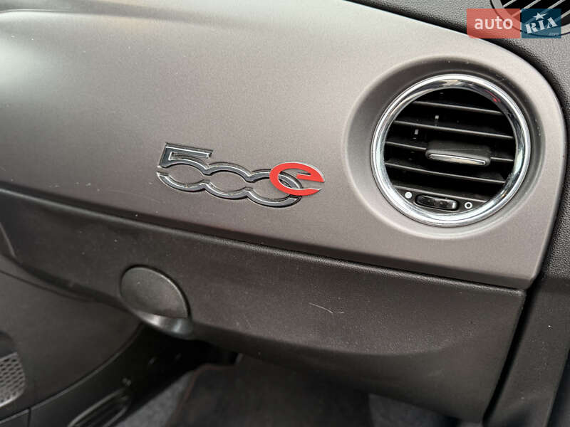 Хетчбек Fiat 500e 2014 в Львові