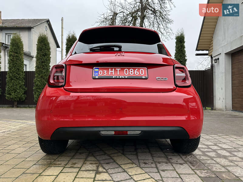 Хэтчбек Fiat 500e 2022 в Дубно