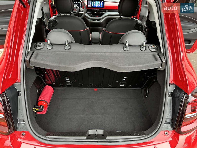 Хэтчбек Fiat 500e 2022 в Дубно