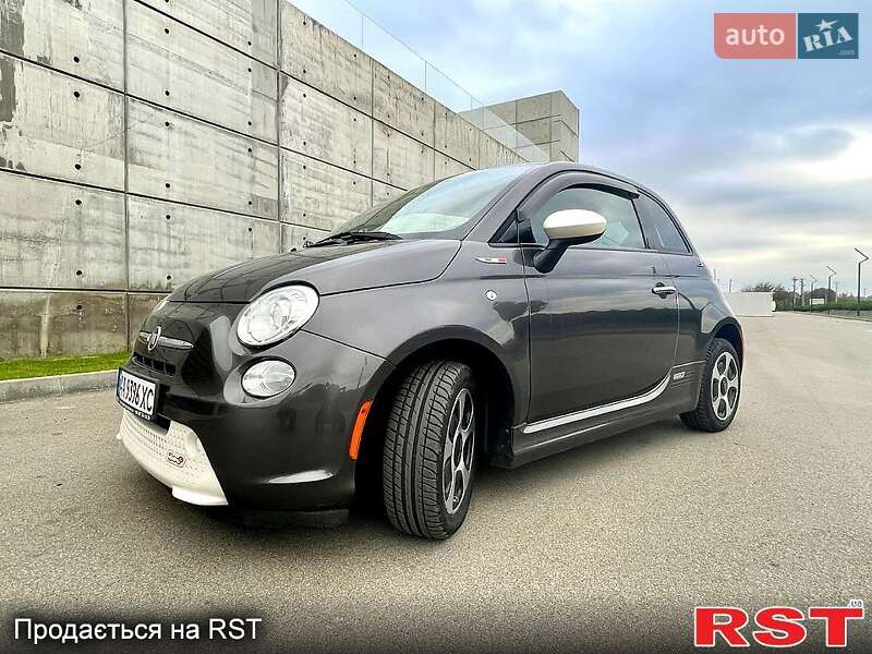 Хэтчбек Fiat 500e 2014 в Киеве