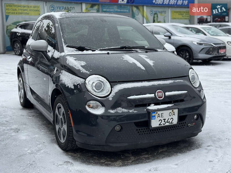 2017 Fiat 500, VIN 3C3CFFGE2HT508862:plate — zdjęcie 1 (autoria)