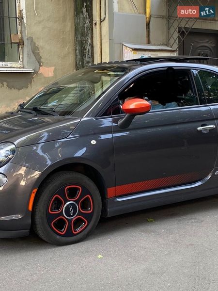 Хэтчбек Fiat 500e 2016 в Киеве