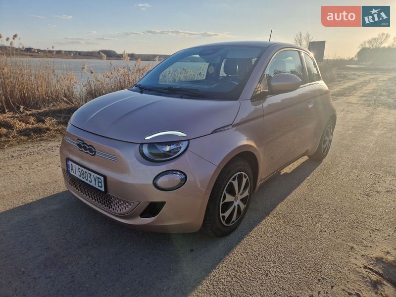 Хэтчбек Fiat 500e 2021 в Бородянке