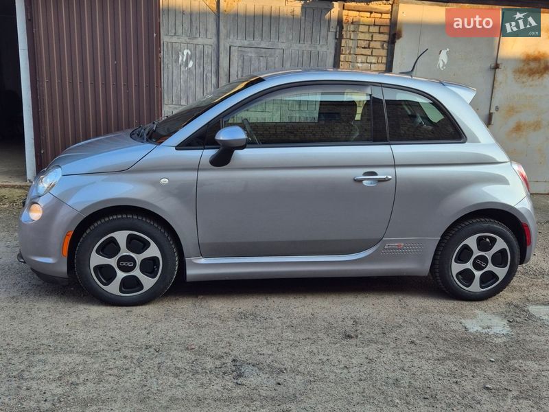 Хетчбек Fiat 500e 2017 в Києві