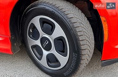Хэтчбек Fiat 500e 2014 в Ирпене