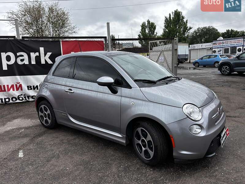 Хэтчбек Fiat 500e 2016 в Запорожье