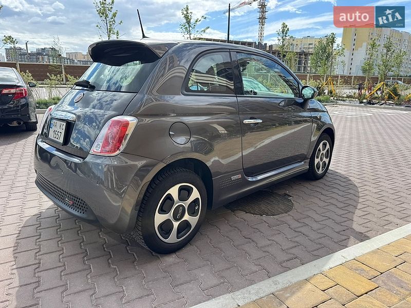 Хэтчбек Fiat 500e 2015 в Киеве