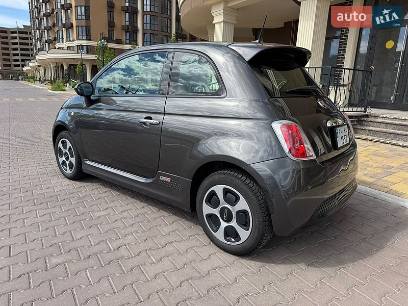 Хэтчбек Fiat 500e 2015 в Киеве