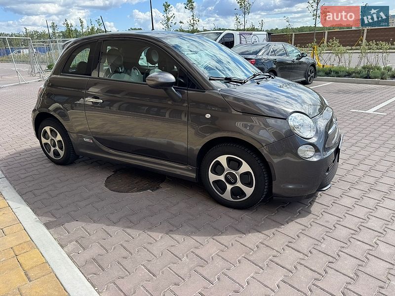 Хэтчбек Fiat 500e 2015 в Киеве