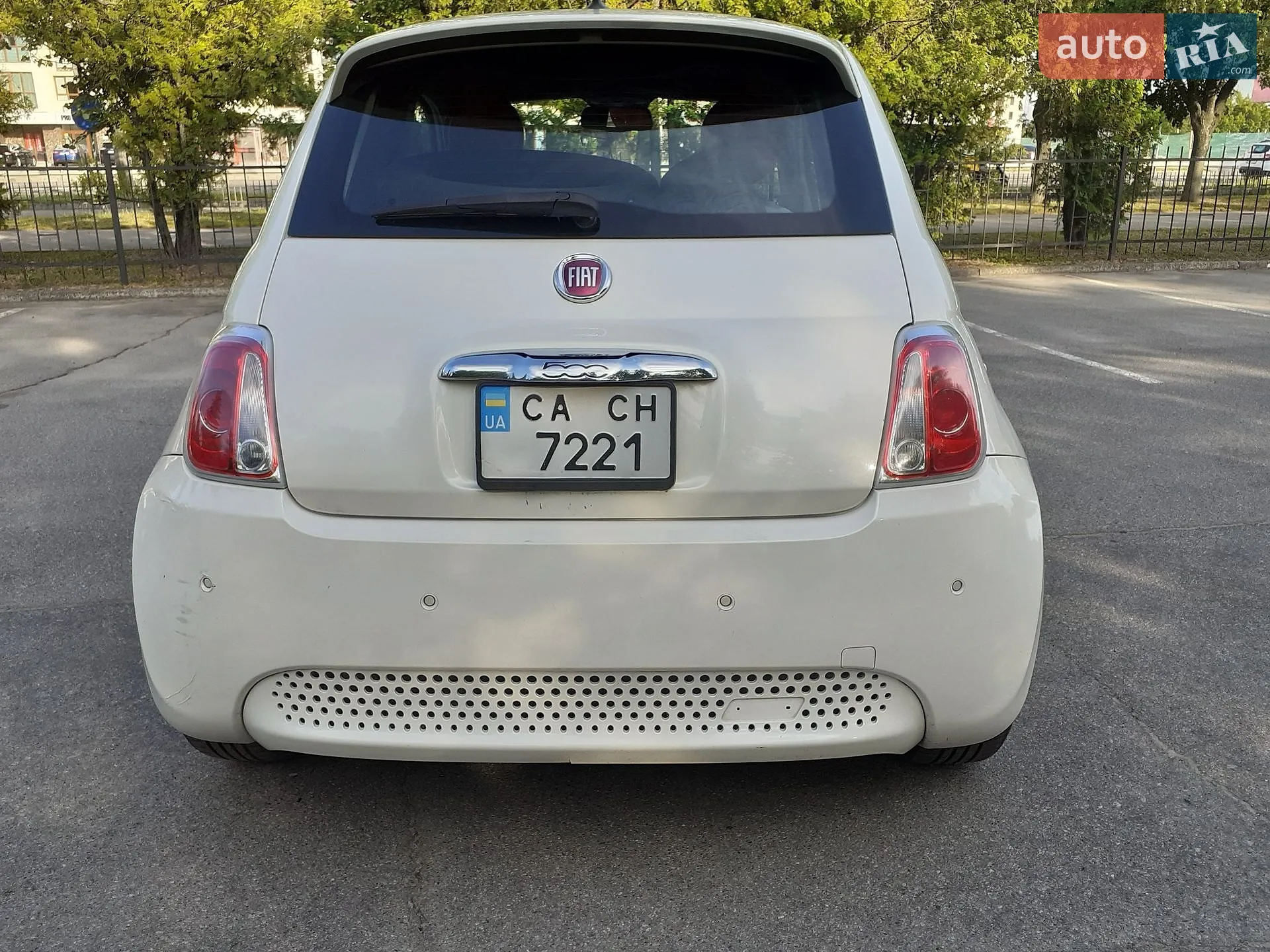 Fiat FIAT 500E 2014 VIN 3C3CFFGE7FT549808 фото оголошення 12 з 27