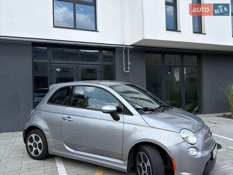 Хэтчбек Fiat 500e 2015 в Львове