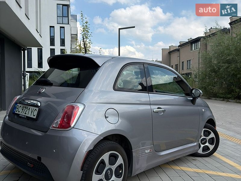 Хэтчбек Fiat 500e 2015 в Львове