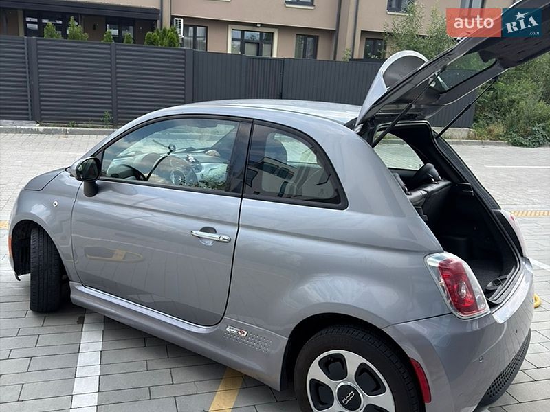 Хэтчбек Fiat 500e 2015 в Львове