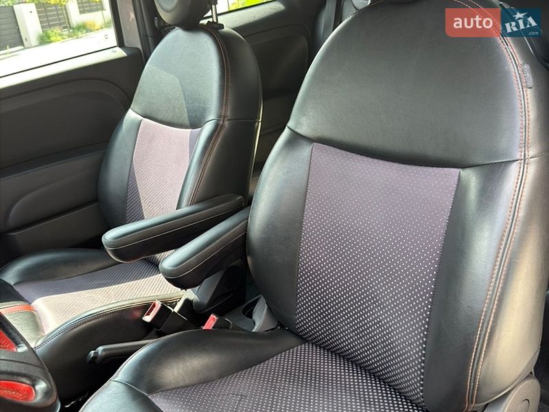 Хэтчбек Fiat 500e 2015 в Львове