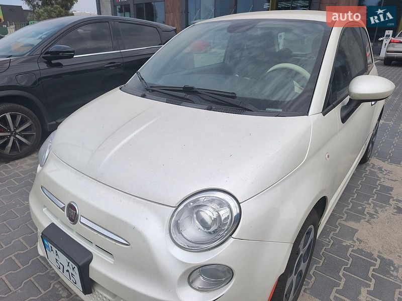 Хэтчбек Fiat 500e 2014 в Киеве