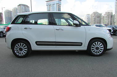 Хэтчбек Fiat 500L 2016 в Киеве