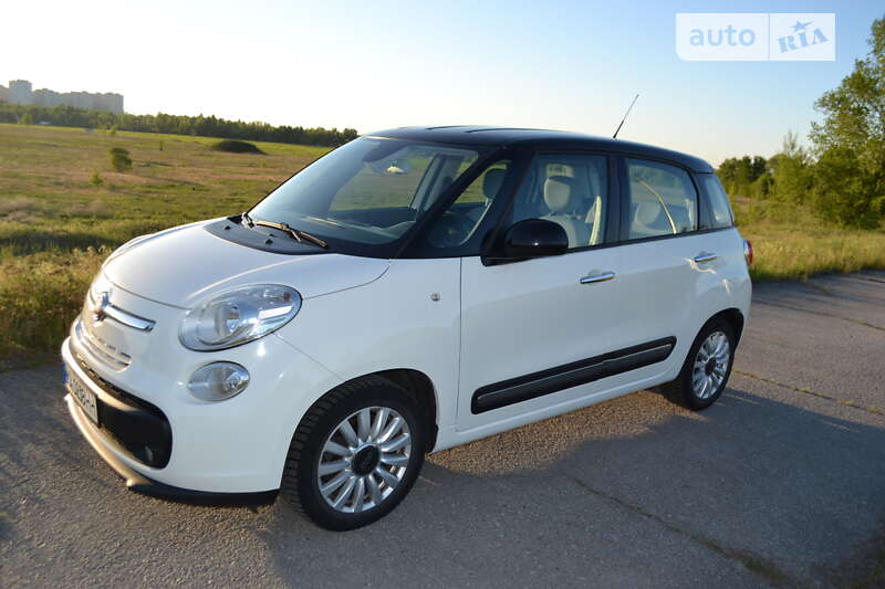 Хэтчбек Fiat 500L 2015 в Киеве