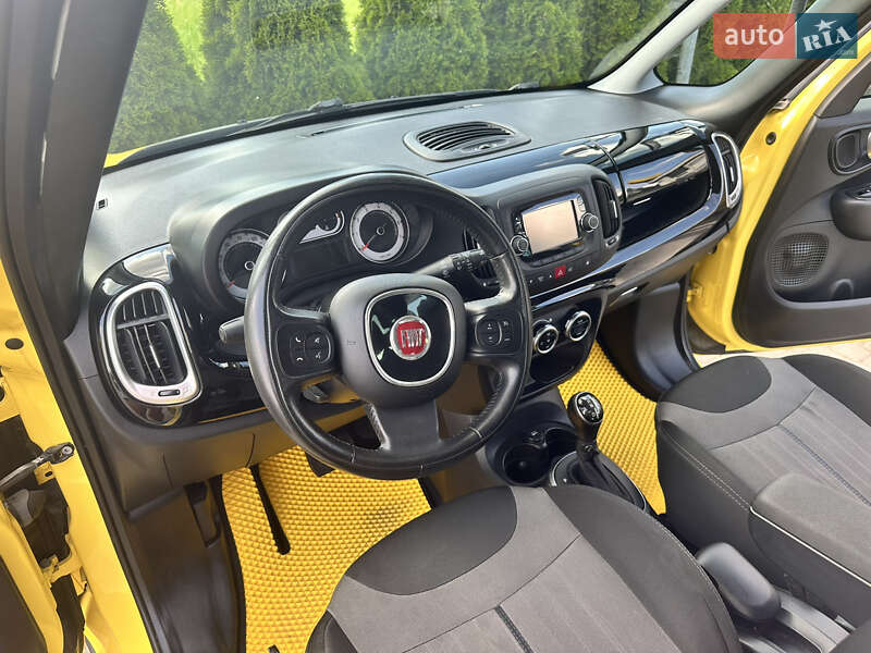 Хэтчбек Fiat 500L 2015 в Львове