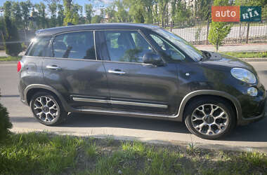 Хэтчбек Fiat 500L 2013 в 