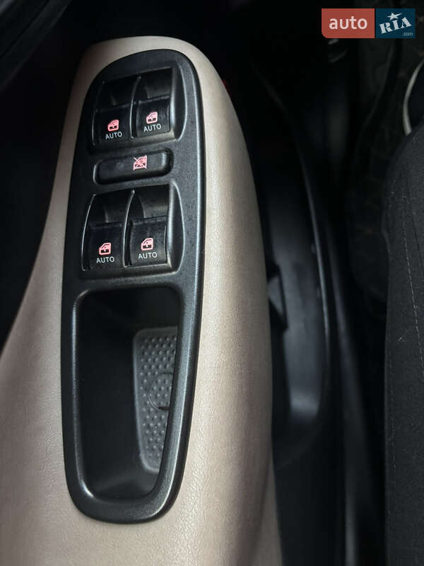 Хетчбек Fiat 500L 2013 в Києві